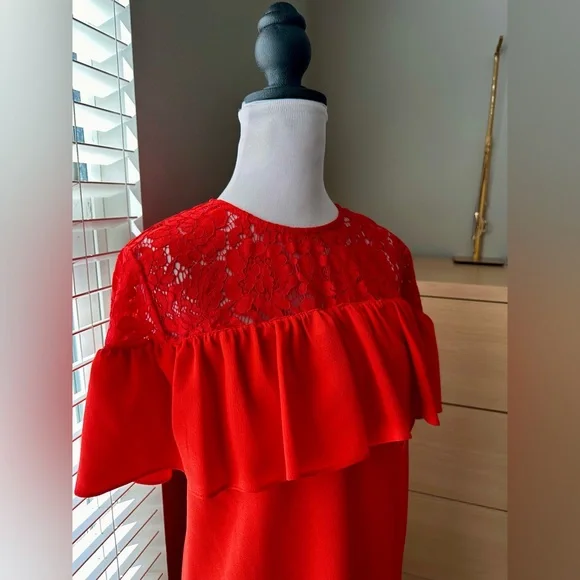 H&M Vibrant Red Midi Dress with Lace Detail-0003 - Picture 2 of 5